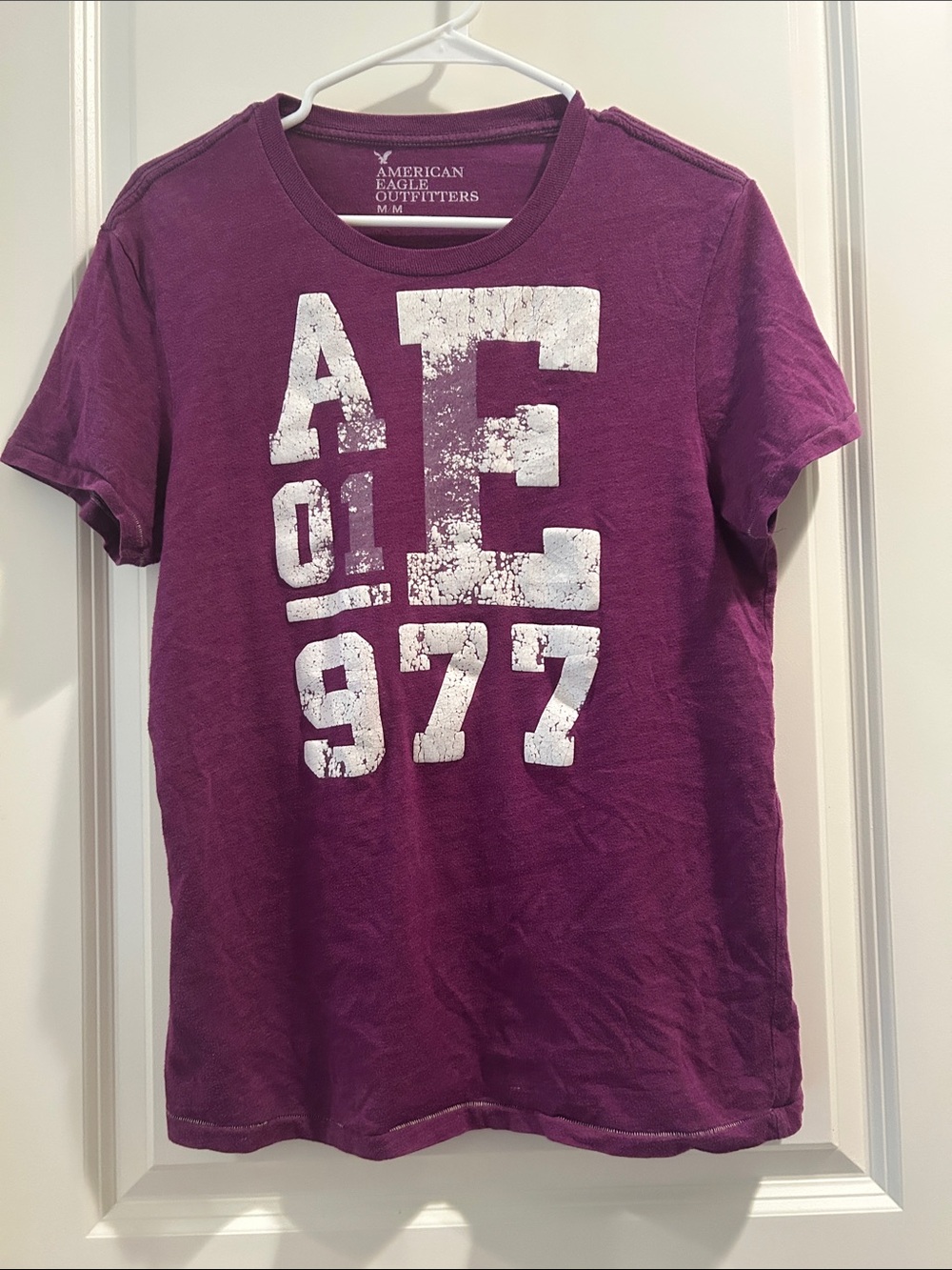 American Eagle Outfitters Vintage Y2K Rare Bold Graphic Tee Short Sleeves size M